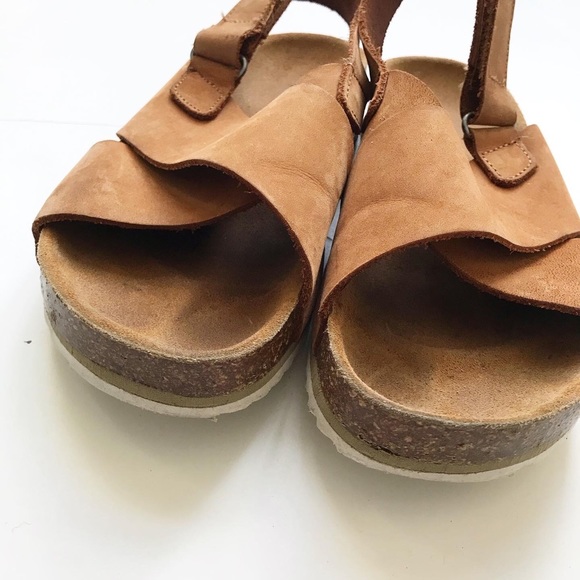 Zara criss cross sandals GUC size 33 (1.5 youth) - Picture 4 of 8